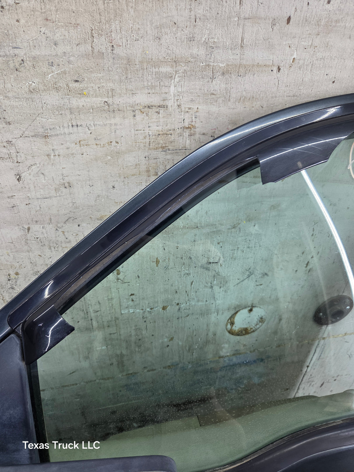 2004-2008 Ford F150 Crew Cab Driver Side Front Door LH