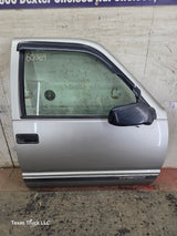 1988-2000 Chevrolet Silverado Suburban GMC Sierra RH Front Passenger Door