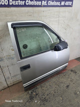 1988-2000 Chevrolet Silverado Suburban GMC Sierra RH Front Passenger Door