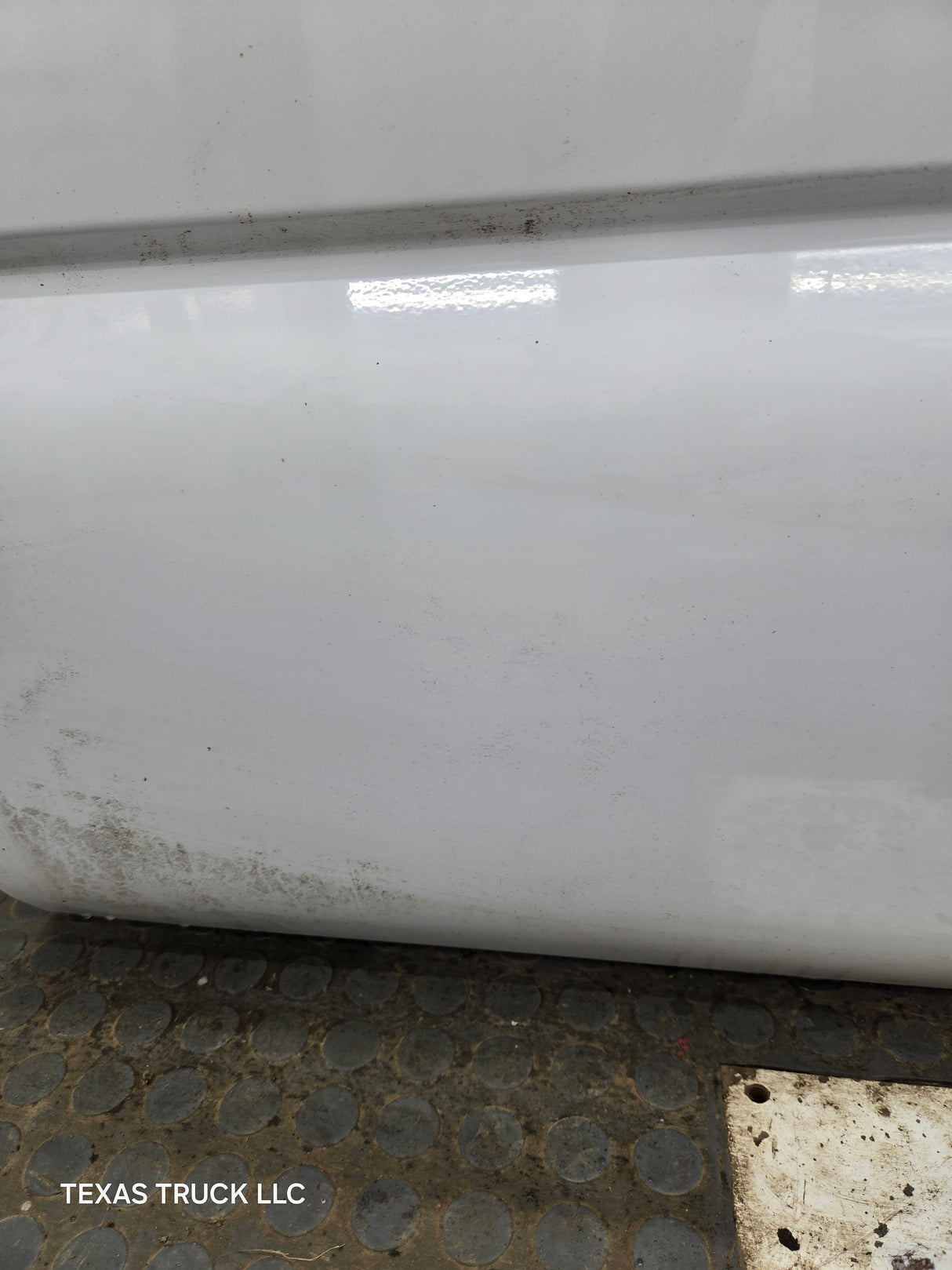 1999-2006 Chevrolet Silverado / GMC Sierra 1500 2500 3500 HD Front Passenger side Door RH