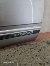1988-2000 Chevrolet Silverado Suburban GMC Sierra RH Front Passenger Door