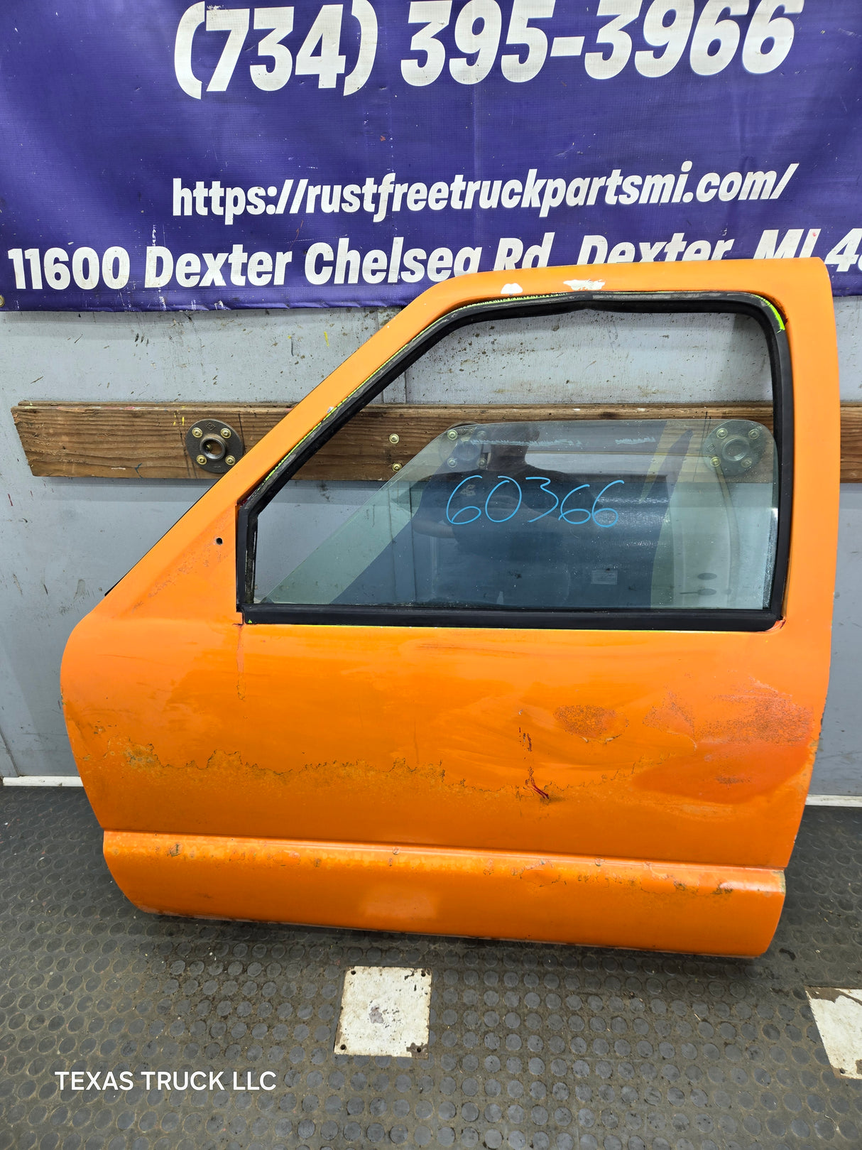1994-2004 Chevrolet S10 /  GMC Sonoma LH Passenger Side Front Door