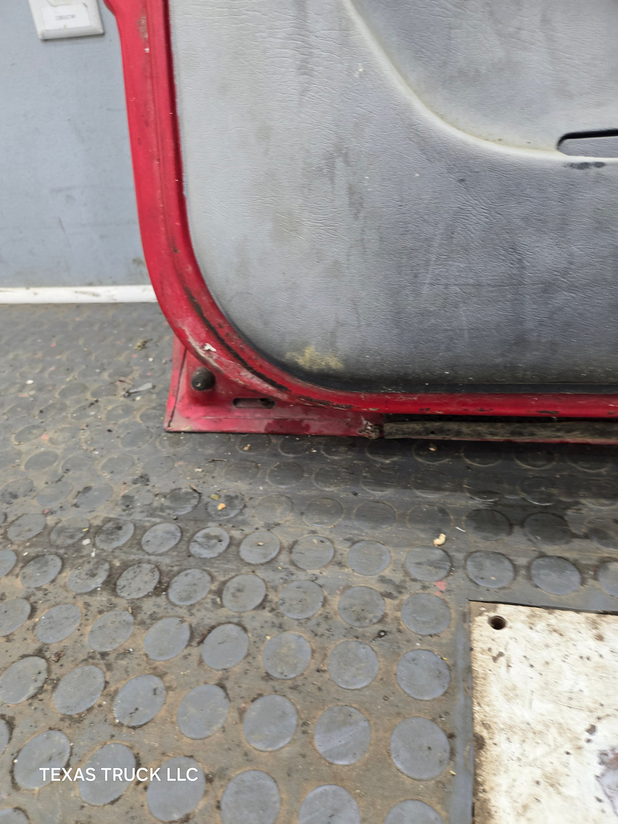 1994-2004 Chevrolet S10 /  GMC Sonoma LH Passenger Side Front Door