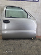 1999-2006 Chevrolet Silverado / GMC Sierra 1500 2500 3500 HD Front Passenger side Door RH