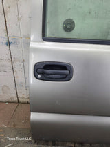 1999-2006 Chevrolet Silverado / GMC Sierra 1500 2500 3500 HD Front Passenger side Door RH