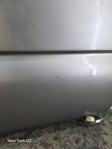 1999-2006 Chevrolet Silverado / GMC Sierra 1500 2500 3500 HD Front Passenger side Door RH