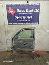 1999-2006 Chevrolet Silverado / GMC Sierra 1500 2500 3500 HD Front Passenger side Door RH