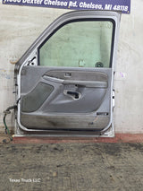 1999-2006 Chevrolet Silverado / GMC Sierra 1500 2500 3500 HD Front Passenger side Door RH
