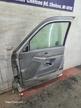 1999-2006 Chevrolet Silverado / GMC Sierra 1500 2500 3500 HD Front Passenger side Door RH