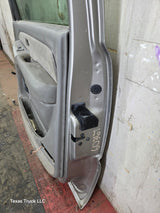 1999-2006 Chevrolet Silverado / GMC Sierra 1500 2500 3500 HD Front Passenger side Door RH