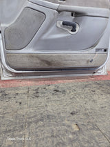 1999-2006 Chevrolet Silverado / GMC Sierra 1500 2500 3500 HD Front Passenger side Door RH