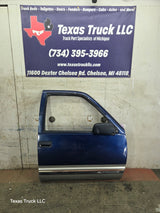 1988-2000 Chevrolet Silverado Suburban GMC Sierra RH Front Passenger Door