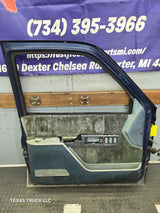 1988-2000 Chevrolet Silverado Suburban GMC Sierra LH Front Driver Side Door