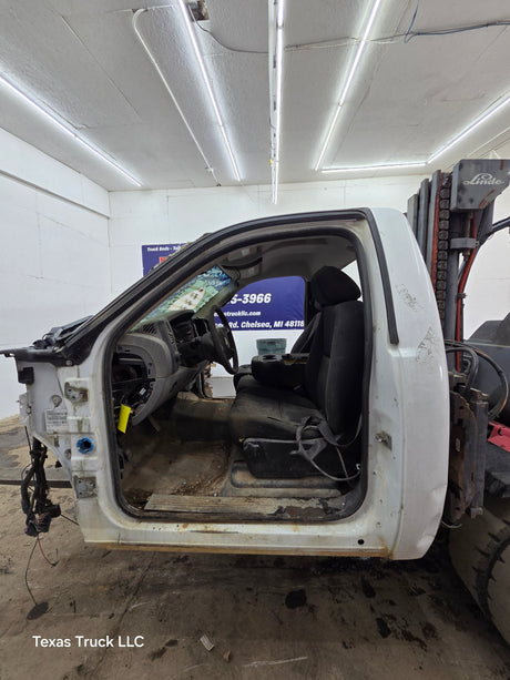 2007-2013 Chevrolet Silverado / GMC Sierra 1500 2500 3500 HD Regular Cab