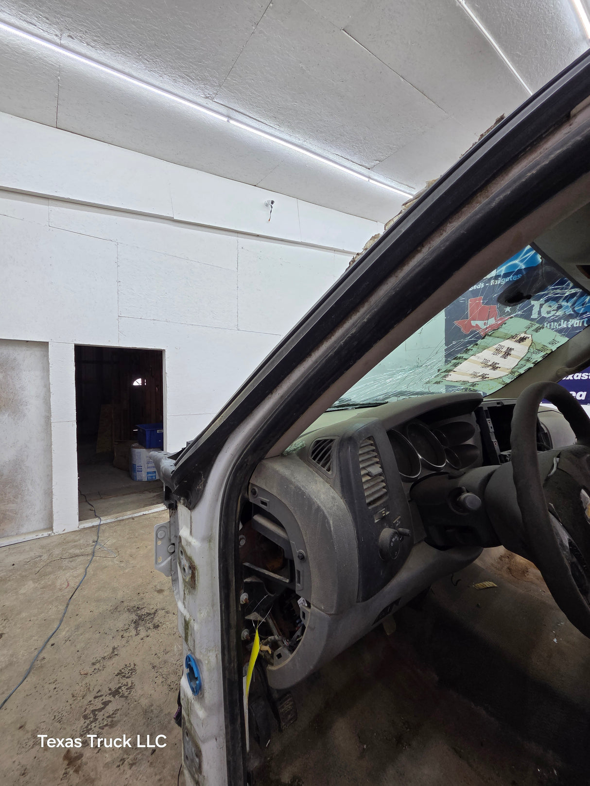 2007-2013 Chevrolet Silverado / GMC Sierra 1500 2500 3500 HD Regular Cab