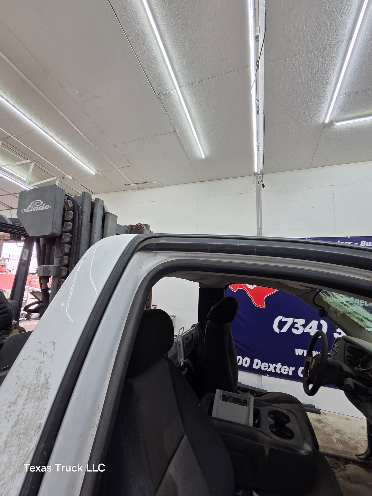 2007-2013 Chevrolet Silverado / GMC Sierra 1500 2500 3500 HD Regular Cab