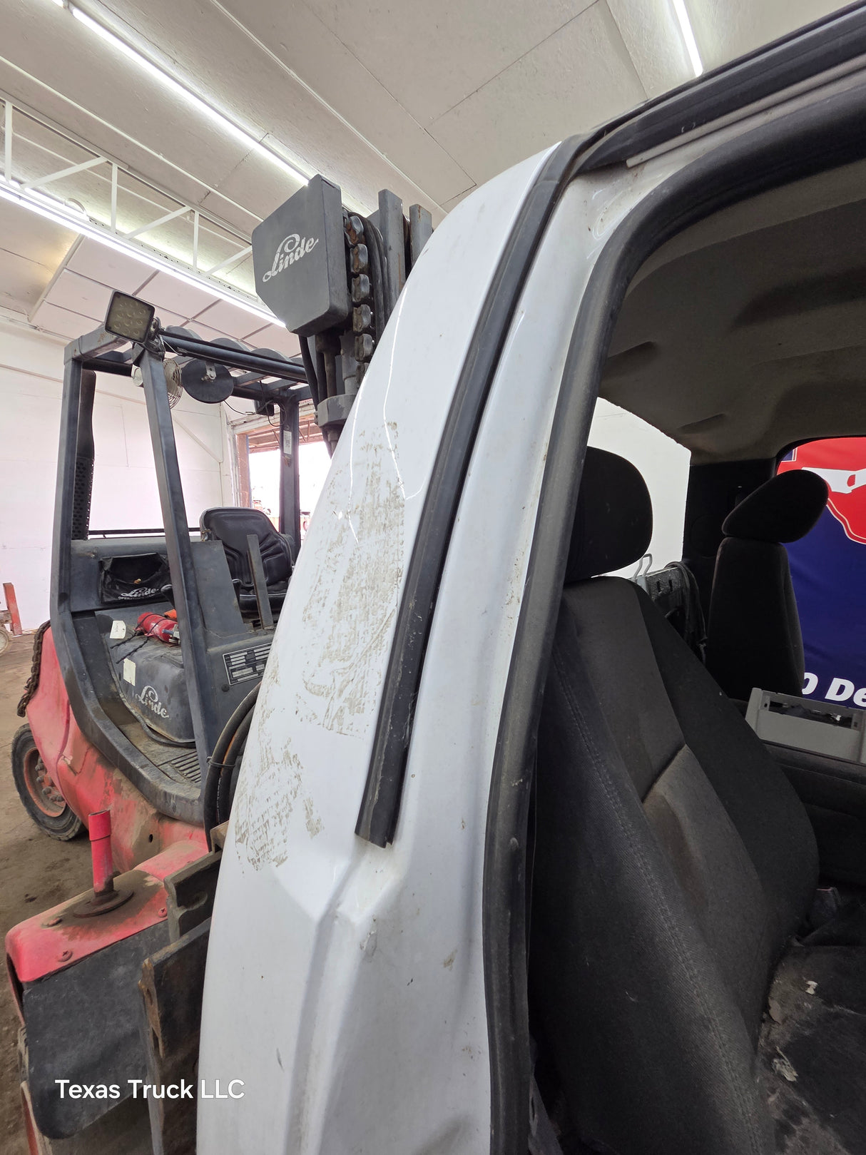 2007-2013 Chevrolet Silverado / GMC Sierra 1500 2500 3500 HD Regular Cab