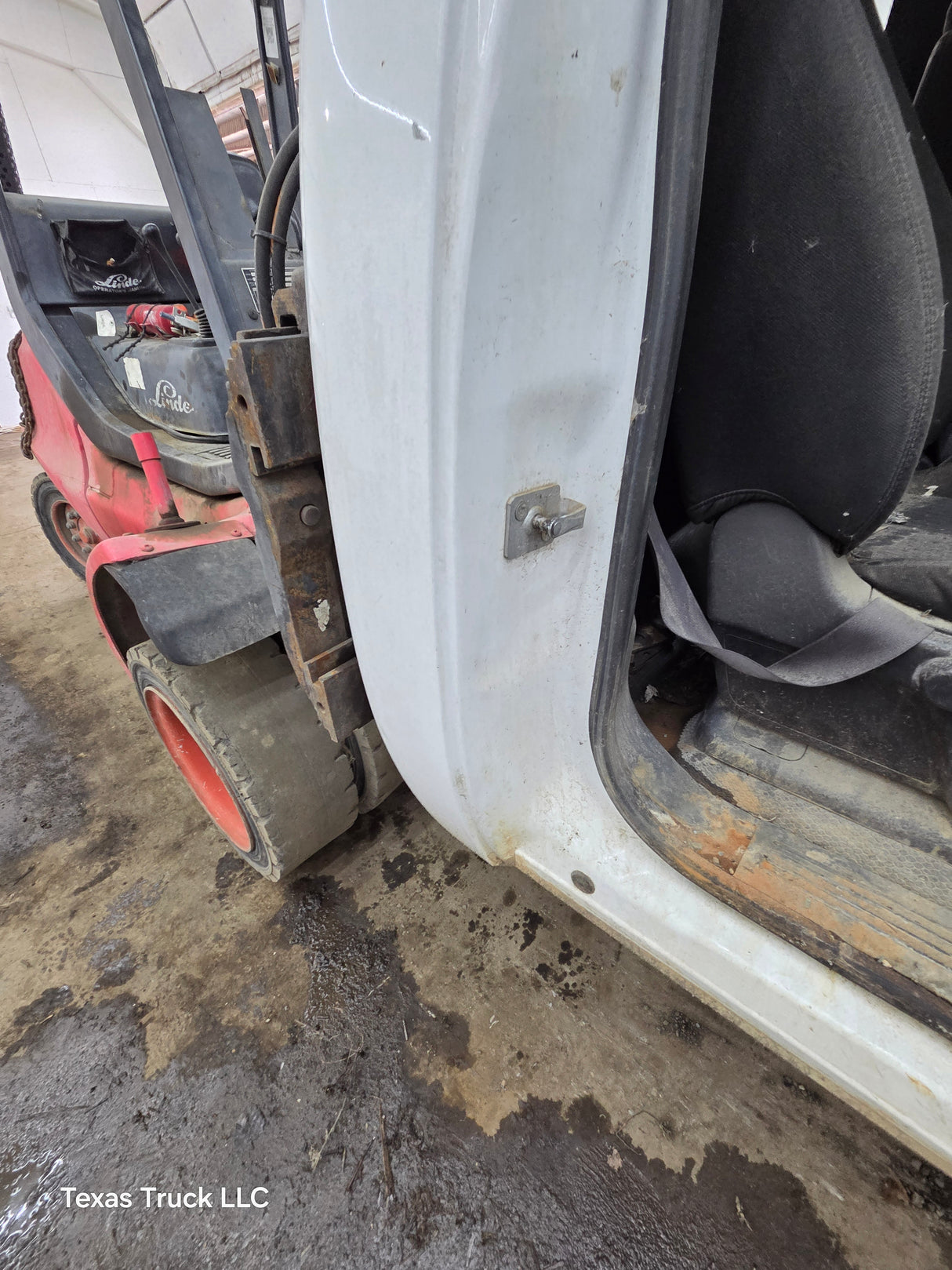 2007-2013 Chevrolet Silverado / GMC Sierra 1500 2500 3500 HD Regular Cab
