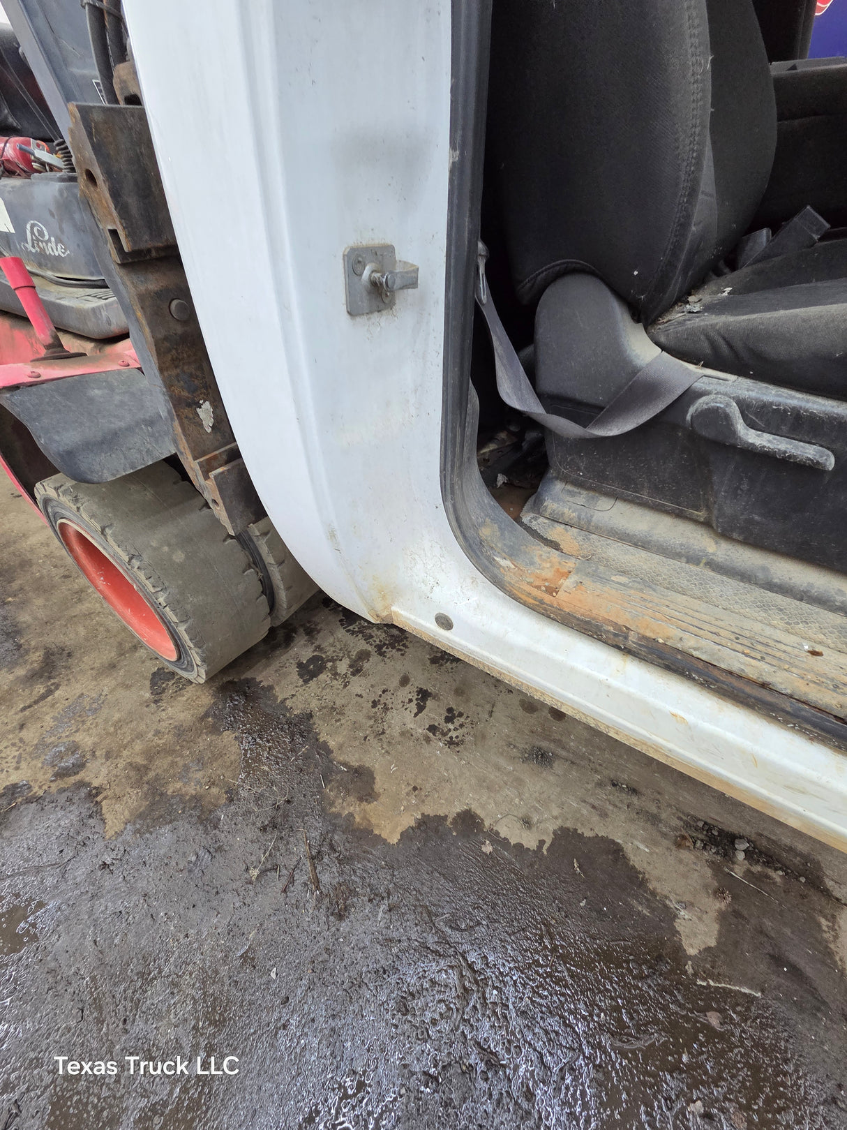 2007-2013 Chevrolet Silverado / GMC Sierra 1500 2500 3500 HD Regular Cab