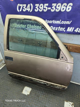1988-2000 Chevrolet Silverado Suburban GMC Sierra RH Front Passenger Door