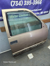 1988-2000 Chevrolet Silverado Suburban GMC Sierra RH Front Passenger Door