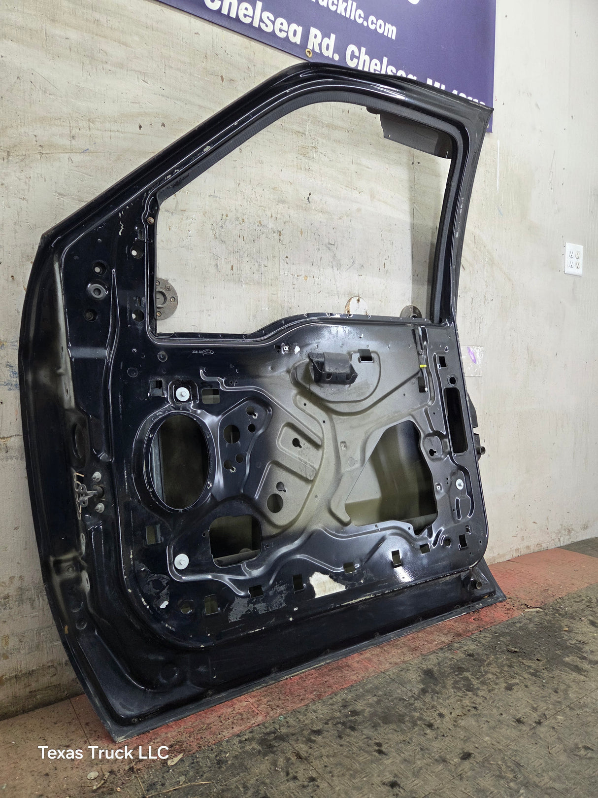 1999-2011 Ford Super Duty / Excursion Front Passenger RH Door F250 F350 F450 F550