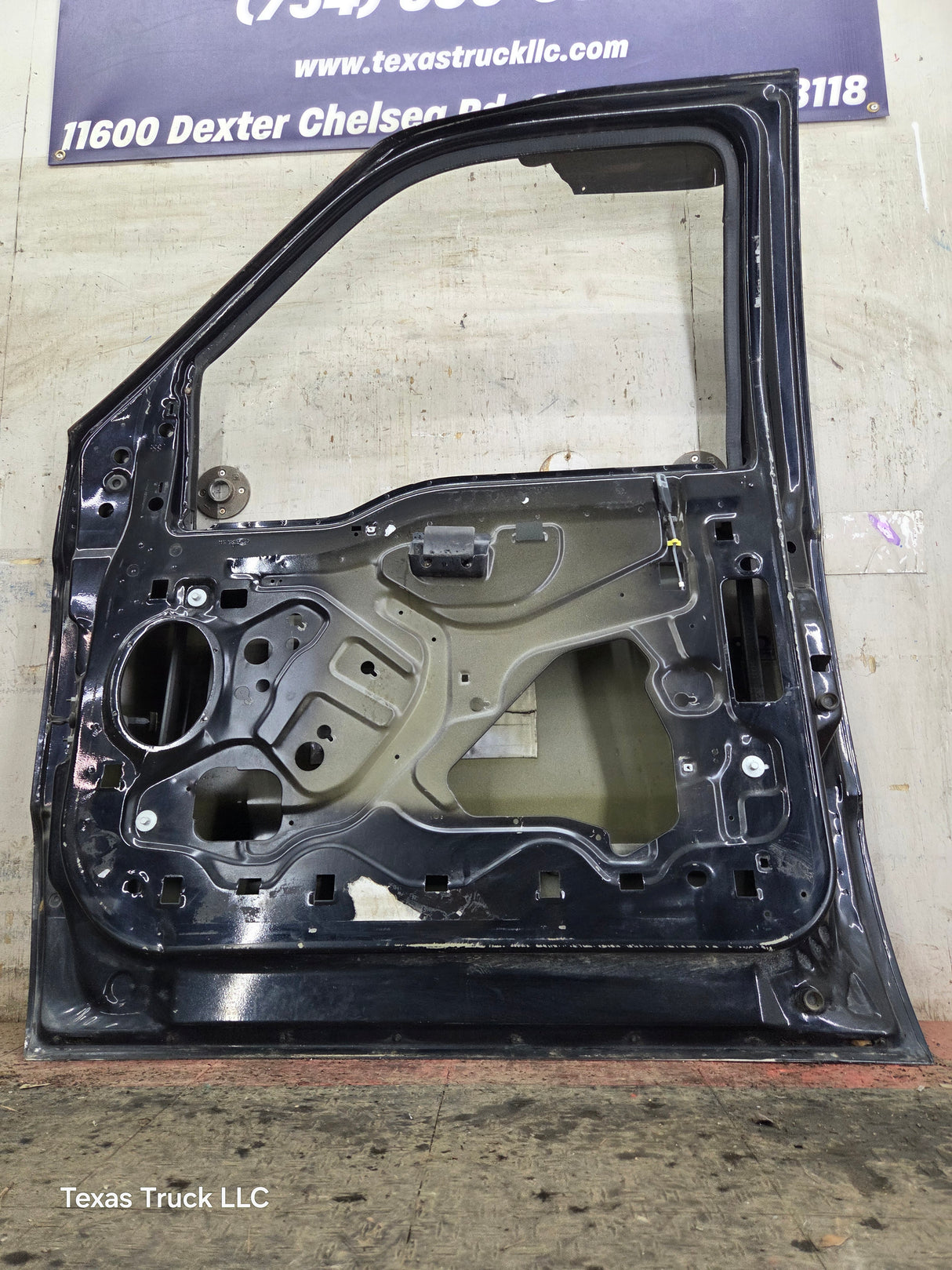 1999-2011 Ford Super Duty / Excursion Front Passenger RH Door F250 F350 F450 F550