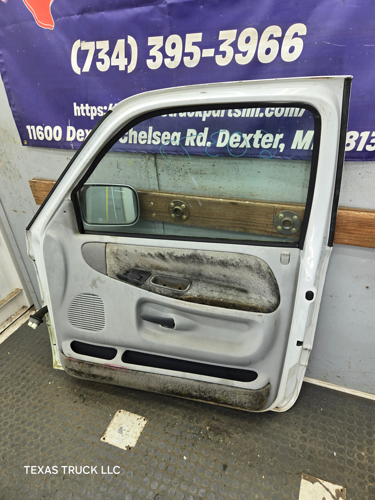1994-2002 Dodge Ram 2nd Gen RH Passenger Side Front Door Regular Cab / 2 Door Ext Cab 1500 2500 3500 ROUND CORNER