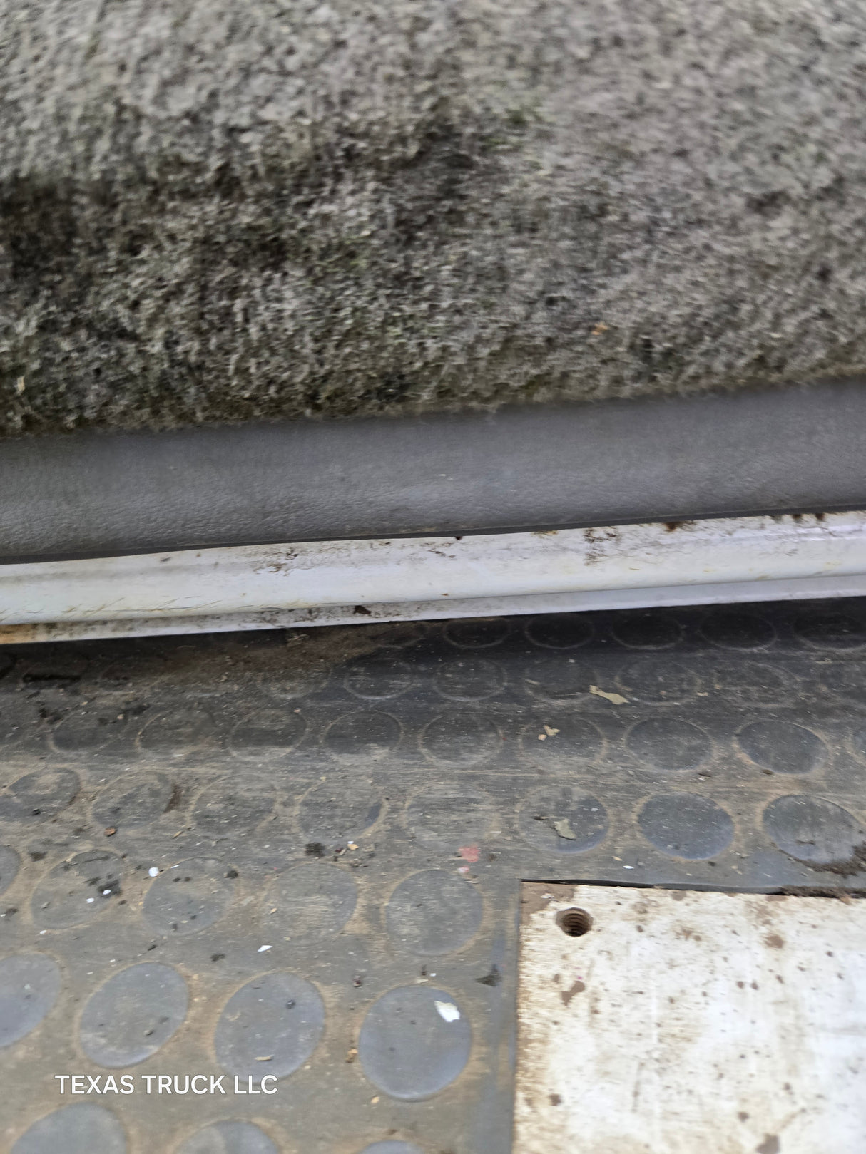 1994-2002 Dodge Ram 2nd Gen RH Passenger Side Front Door Regular Cab / 2 Door Ext Cab 1500 2500 3500 ROUND CORNER