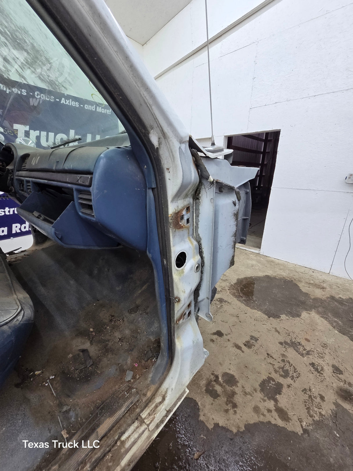 1992-1997 Ford OBS F Super Duty F450 F550 Regular Cab