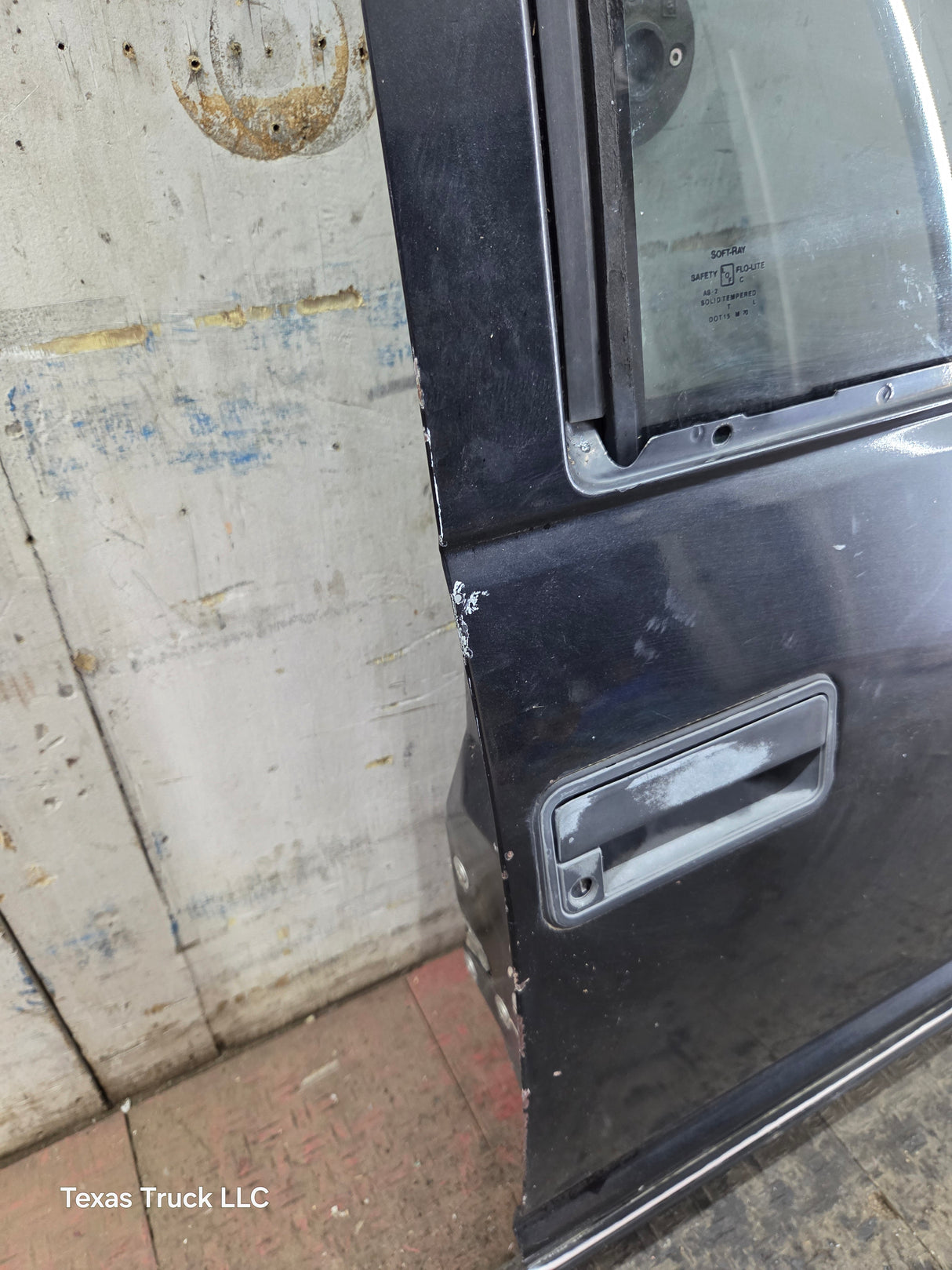 1988-2000 Chevrolet Silverado Suburban GMC Sierra RH Front Passenger Door