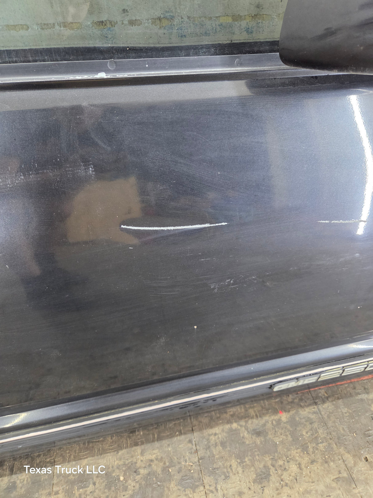 1988-2000 Chevrolet Silverado Suburban GMC Sierra RH Front Passenger Door