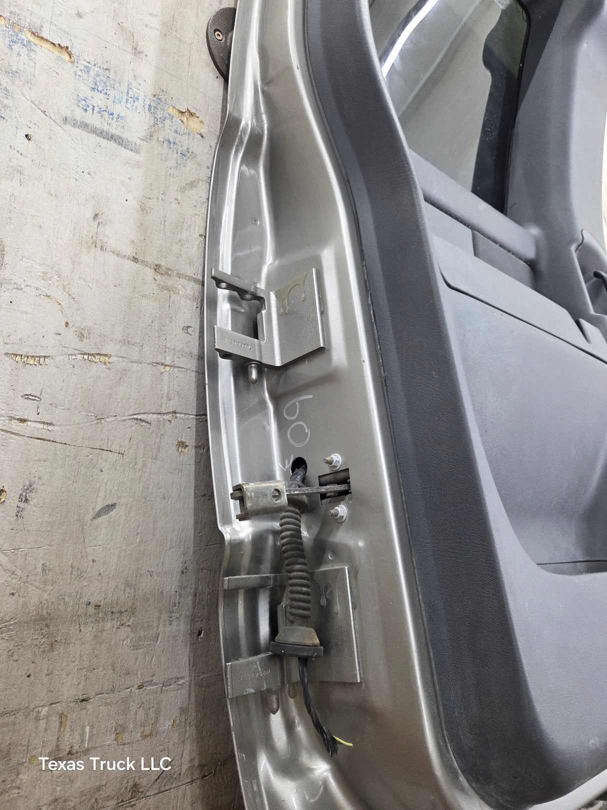 1999-2006 Chevrolet Silverado / GMC Sierra 1500 2500 3500 HD Rear Driver side Extended Cab Rear Door