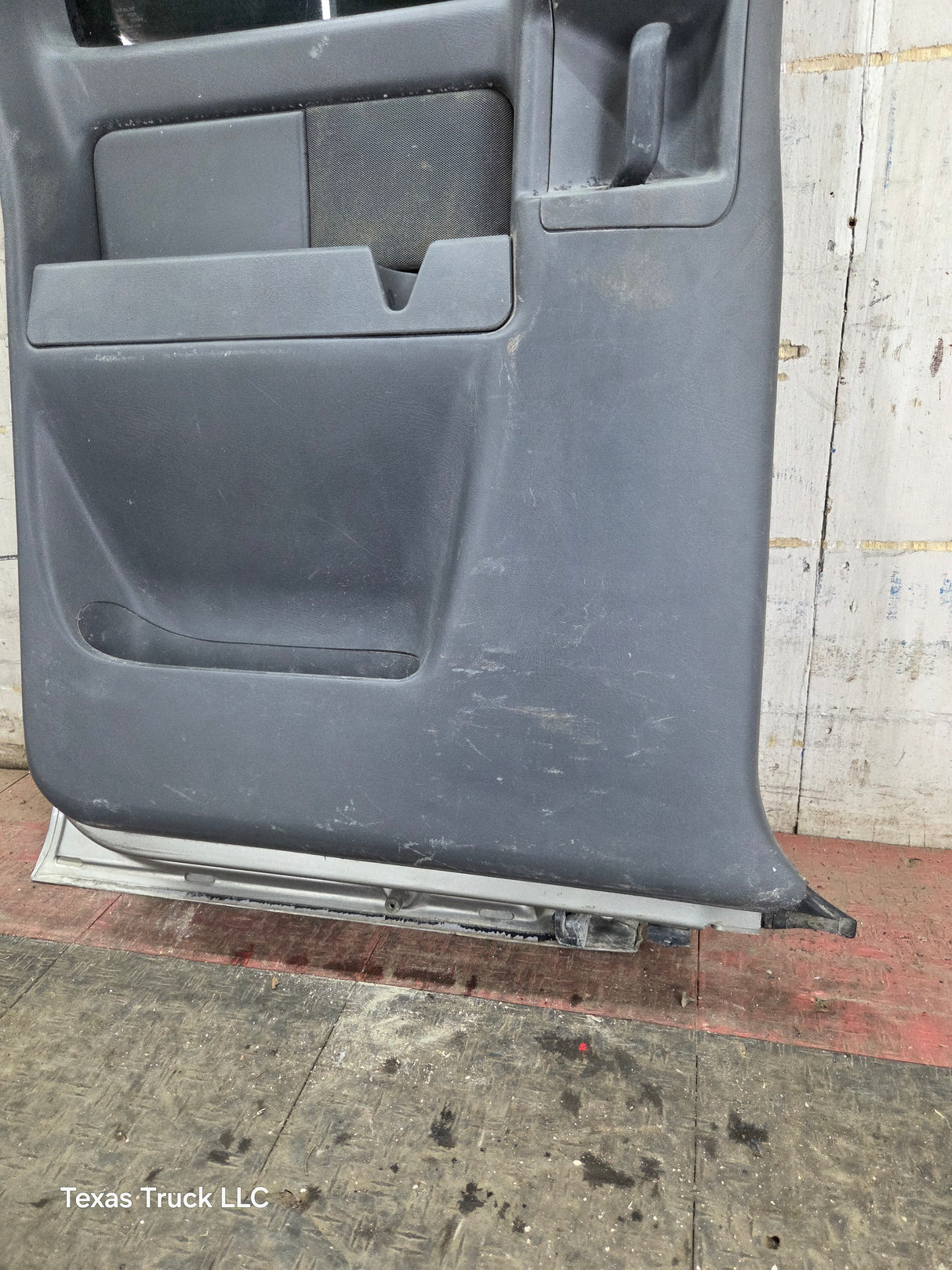 1999-2006 Chevrolet Silverado / GMC Sierra 1500 2500 3500 HD Rear Driver side Extended Cab Rear Door
