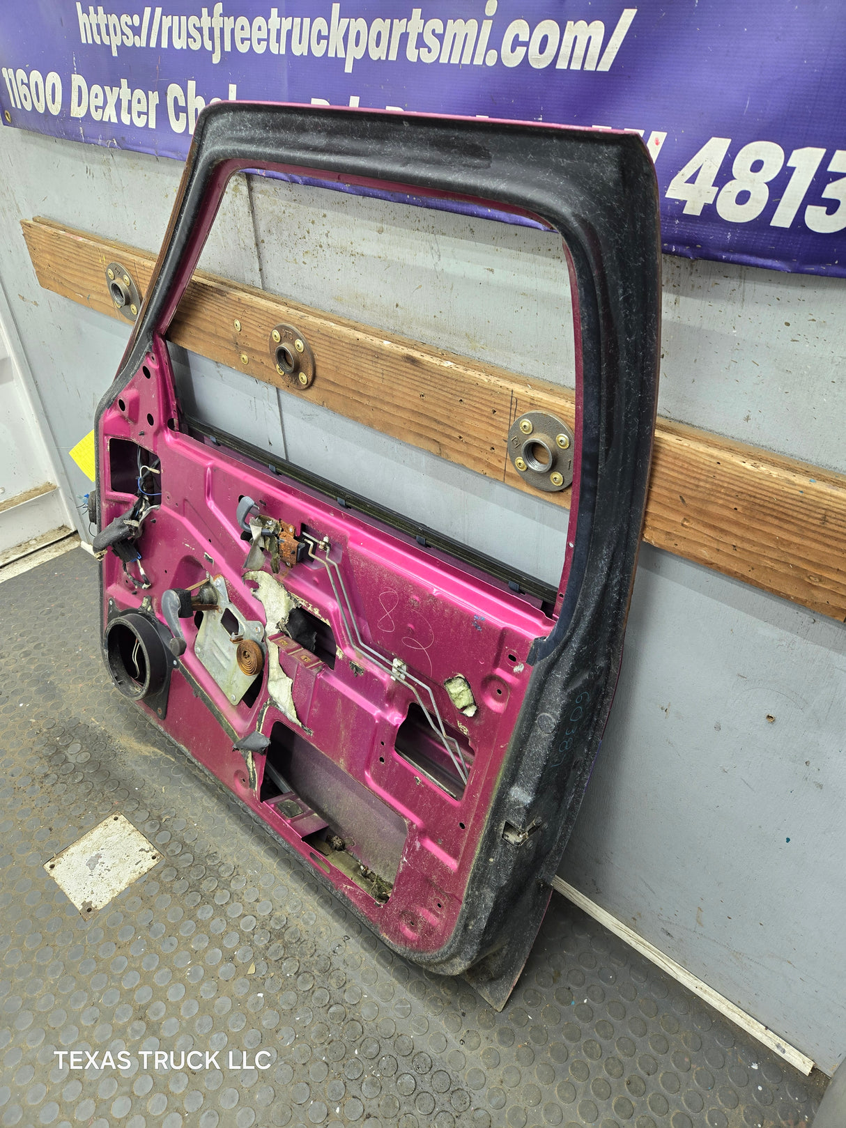 1994-2004 Chevrolet S10 /  GMC Sonoma RH Passenger Side Front Door