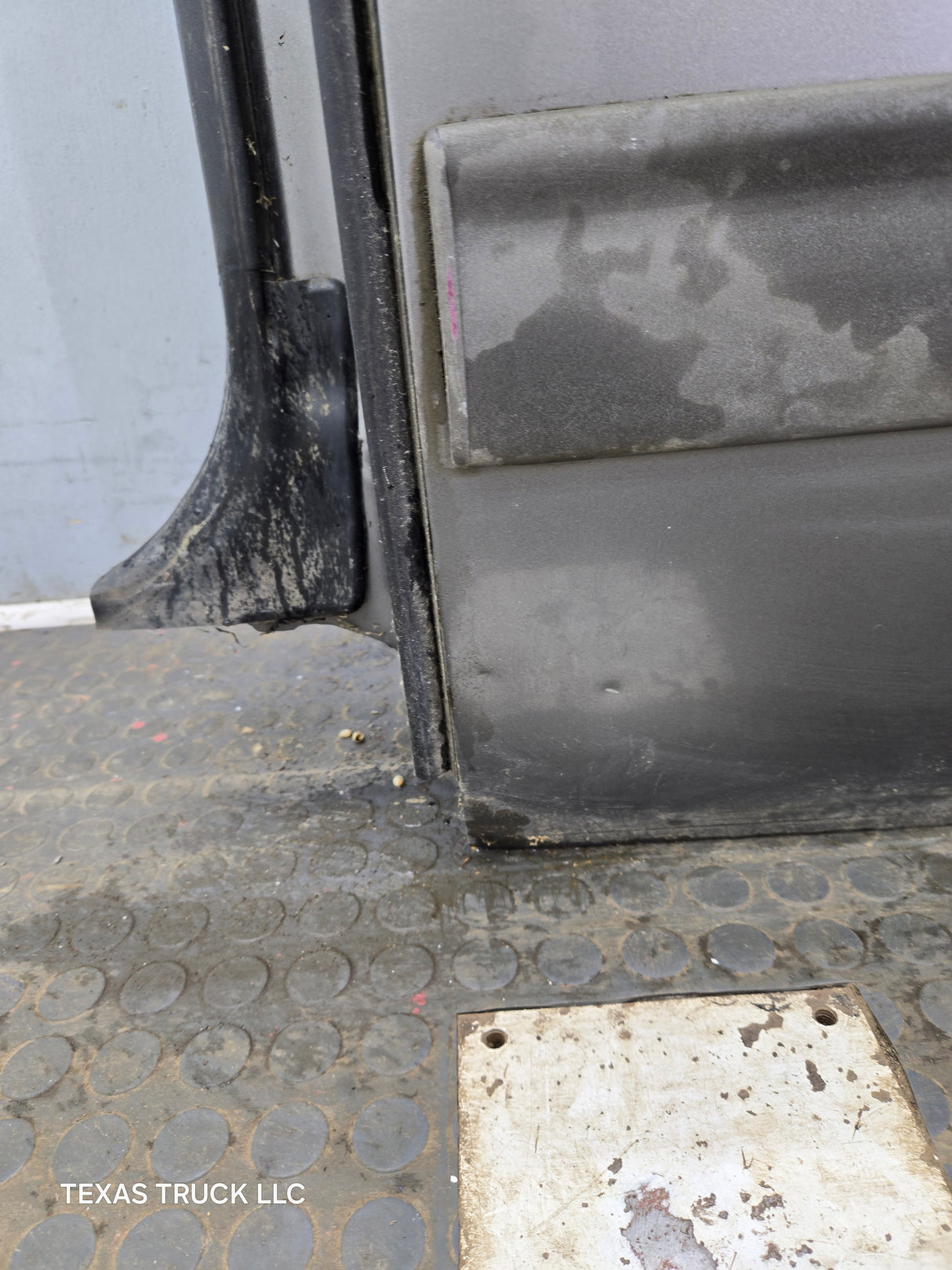 2007-2013 Chevrolet Silverado / GMC Sierra 1500 2500 3500 HD Driver Side Extended Cab LH Rear Door