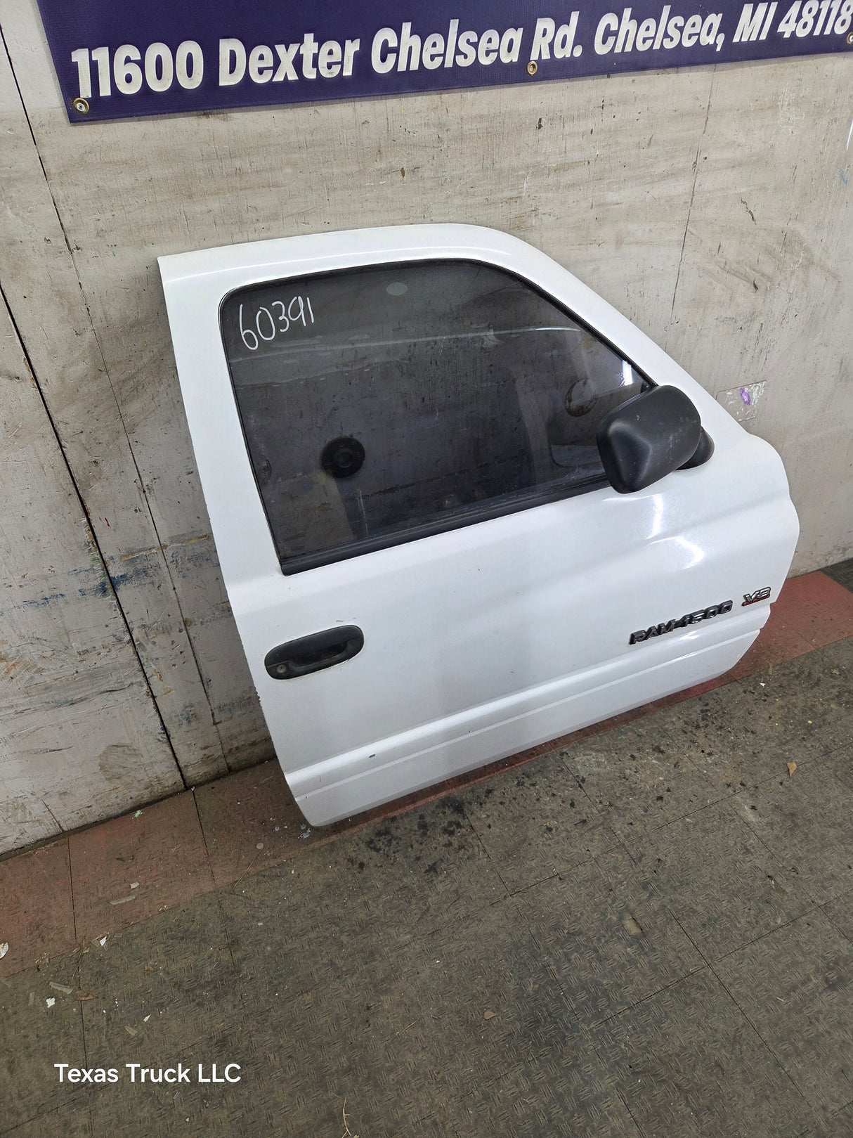 1994-2002 Dodge Ram 2nd Gen RH Passenger Side Front Door Regular Cab / 2 Door Ext Cab 1500 2500 3500 ROUND CORNER