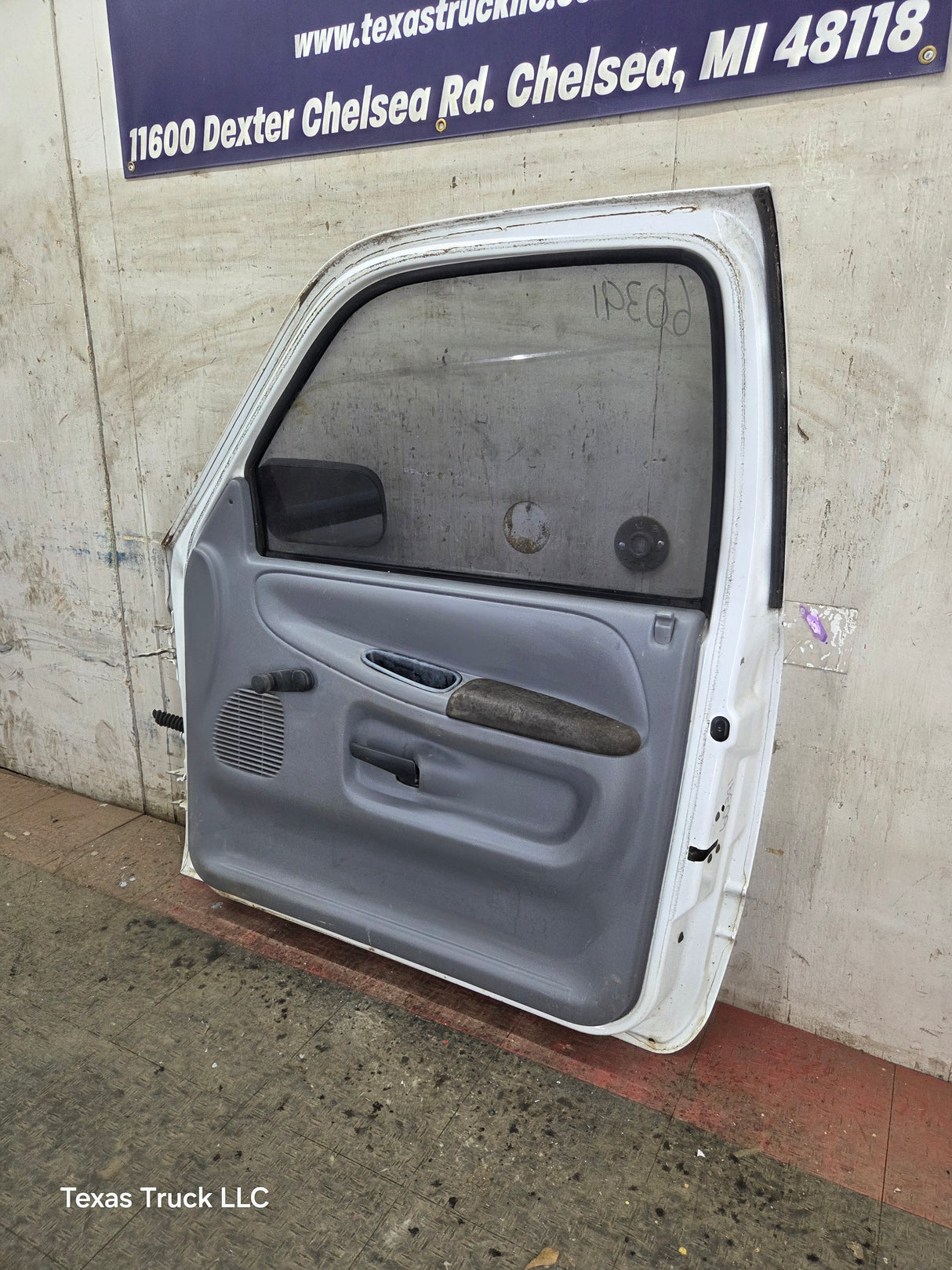 1994-2002 Dodge Ram 2nd Gen RH Passenger Side Front Door Regular Cab / 2 Door Ext Cab 1500 2500 3500 ROUND CORNER