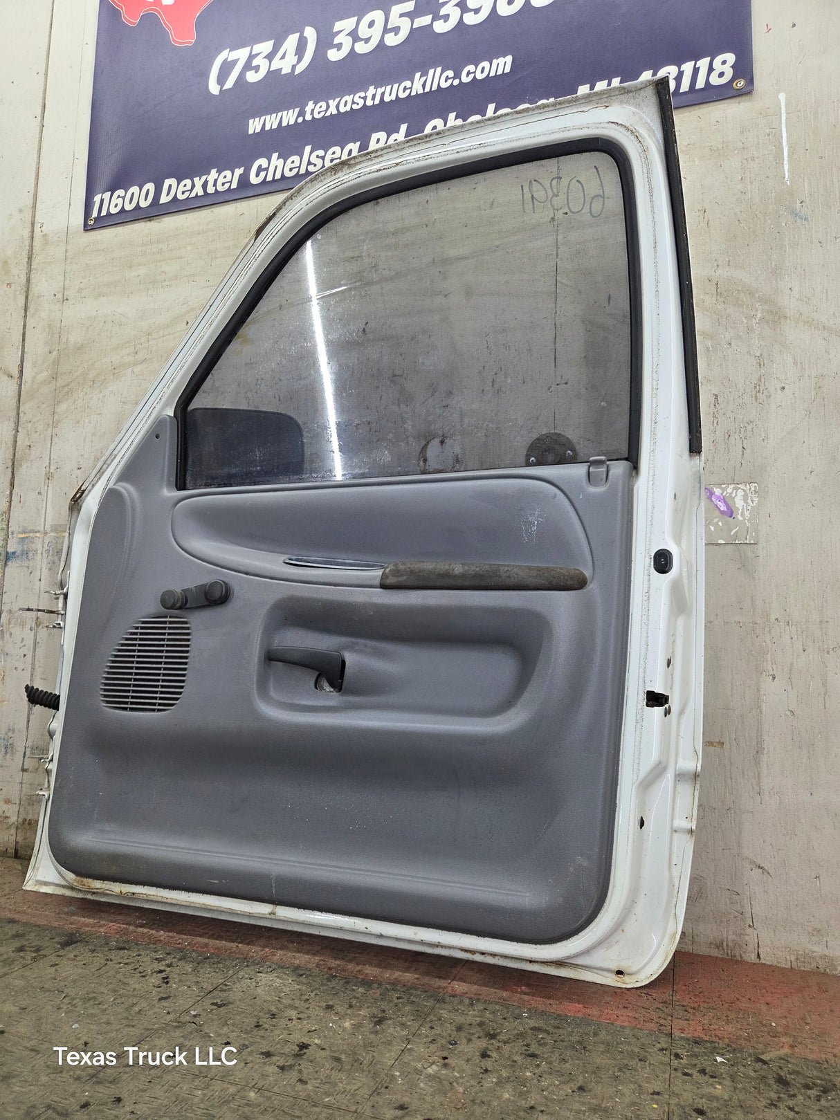 1994-2002 Dodge Ram 2nd Gen RH Passenger Side Front Door Regular Cab / 2 Door Ext Cab 1500 2500 3500 ROUND CORNER