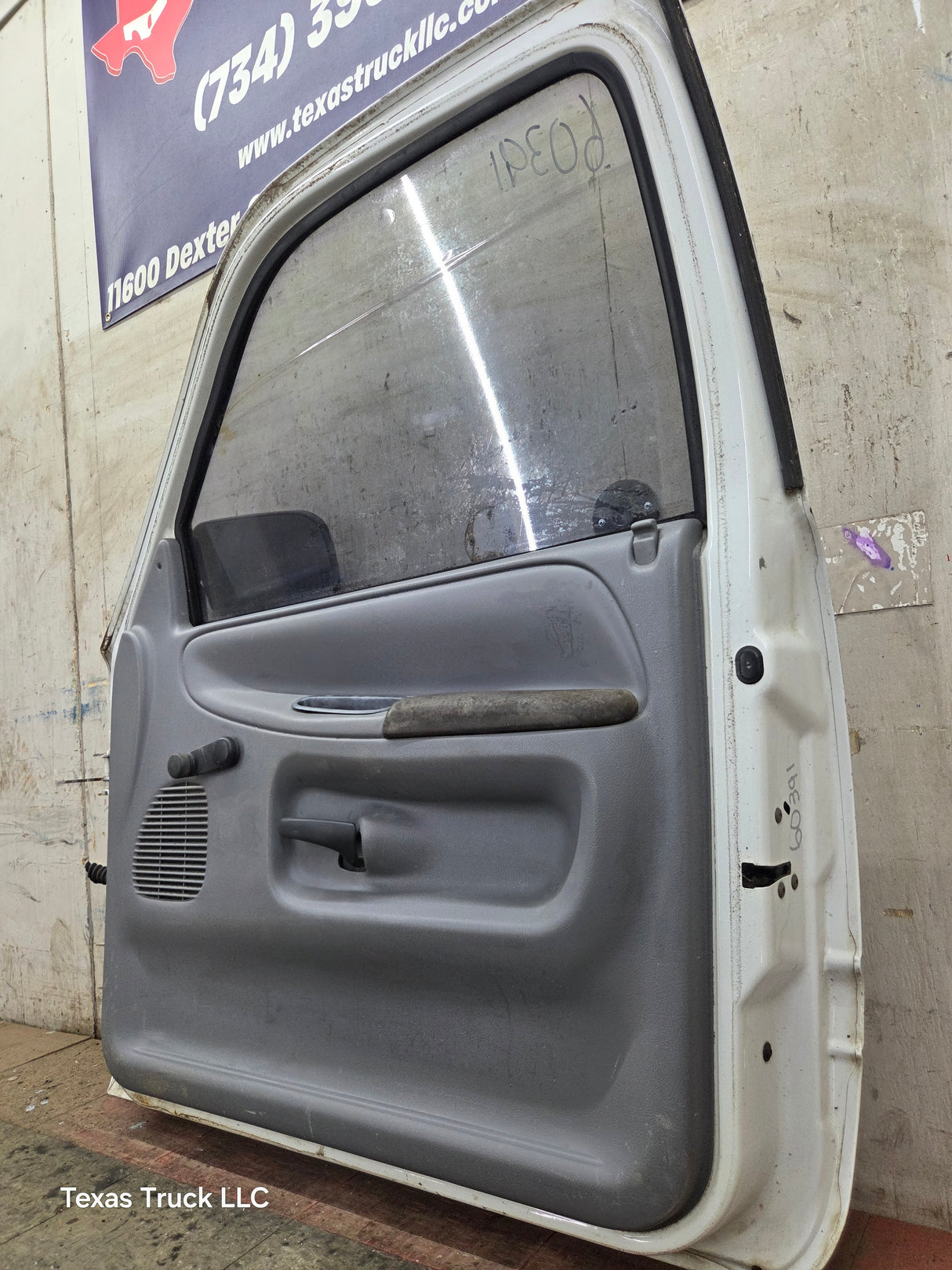 1994-2002 Dodge Ram 2nd Gen RH Passenger Side Front Door Regular Cab / 2 Door Ext Cab 1500 2500 3500 ROUND CORNER