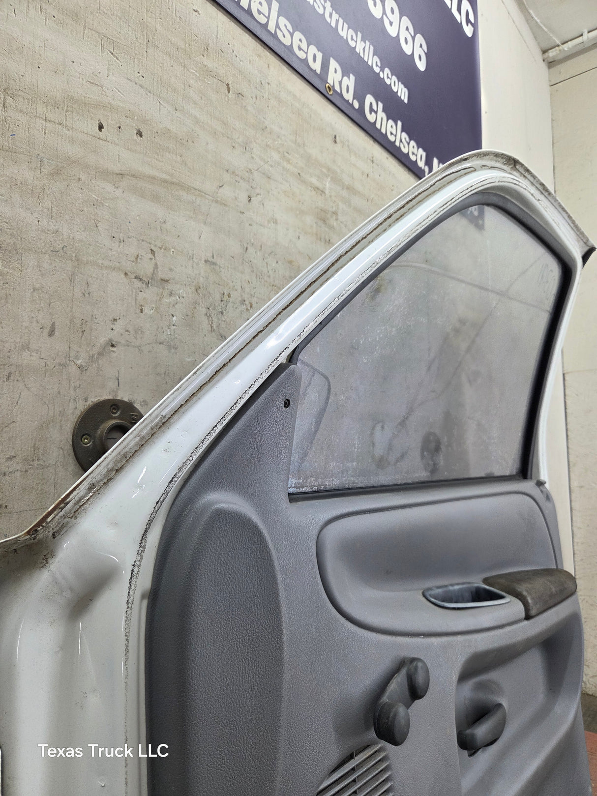 1994-2002 Dodge Ram 2nd Gen RH Passenger Side Front Door Regular Cab / 2 Door Ext Cab 1500 2500 3500 ROUND CORNER