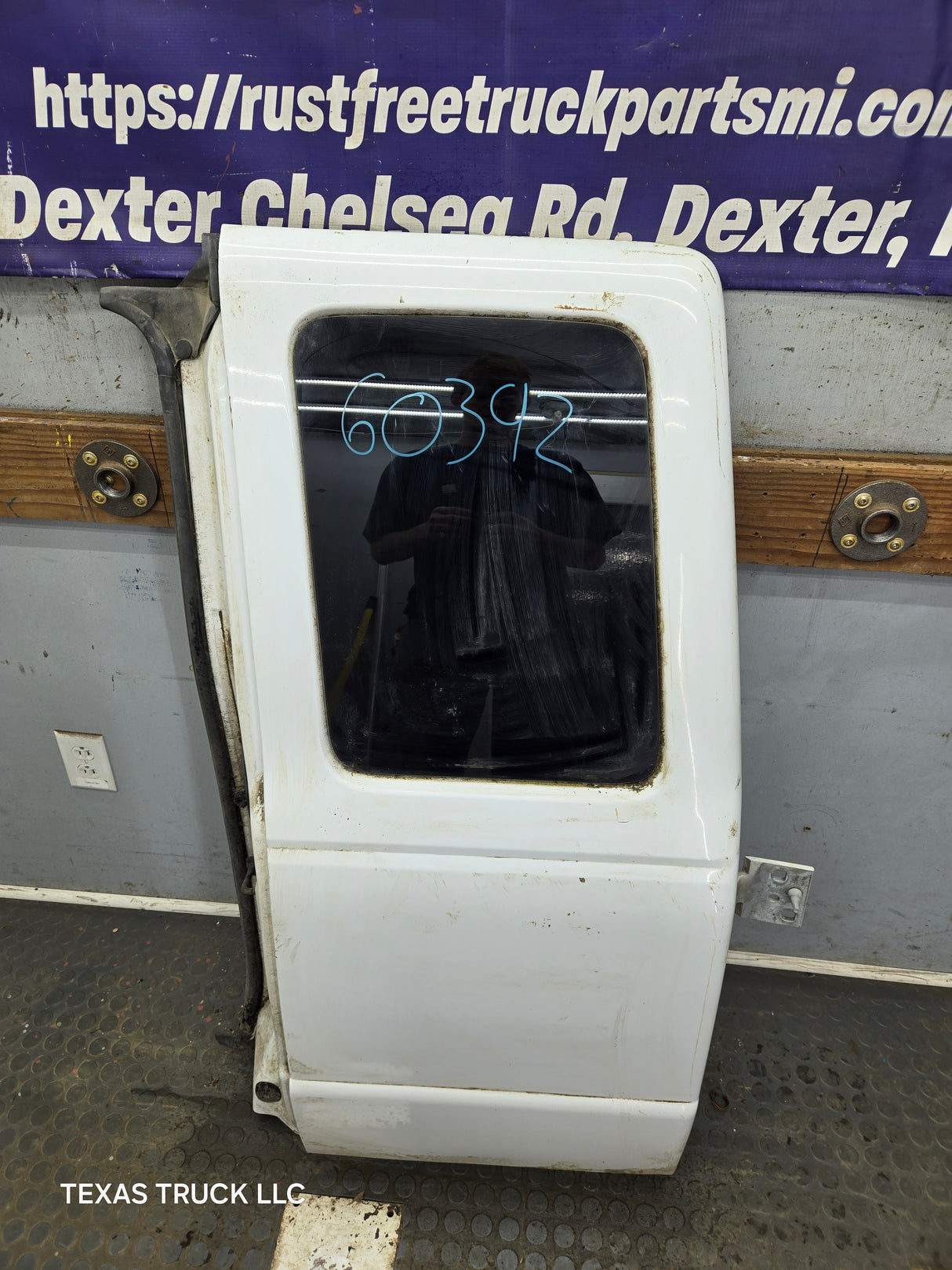 2003-2005 Ford Ranger Driver Side Rear Left Hand Extended Cab Door