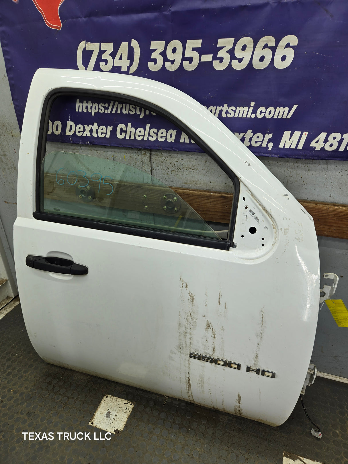2007-2013 Chevrolet Silverado / GMC Sierra 1500 2500 3500 HD RH Front Passenger Side Door