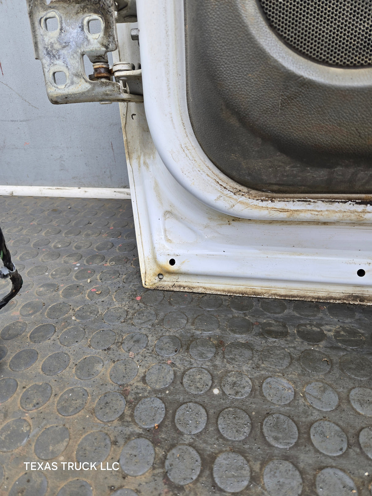 2007-2013 Chevrolet Silverado / GMC Sierra 1500 2500 3500 HD RH Front Passenger Side Door