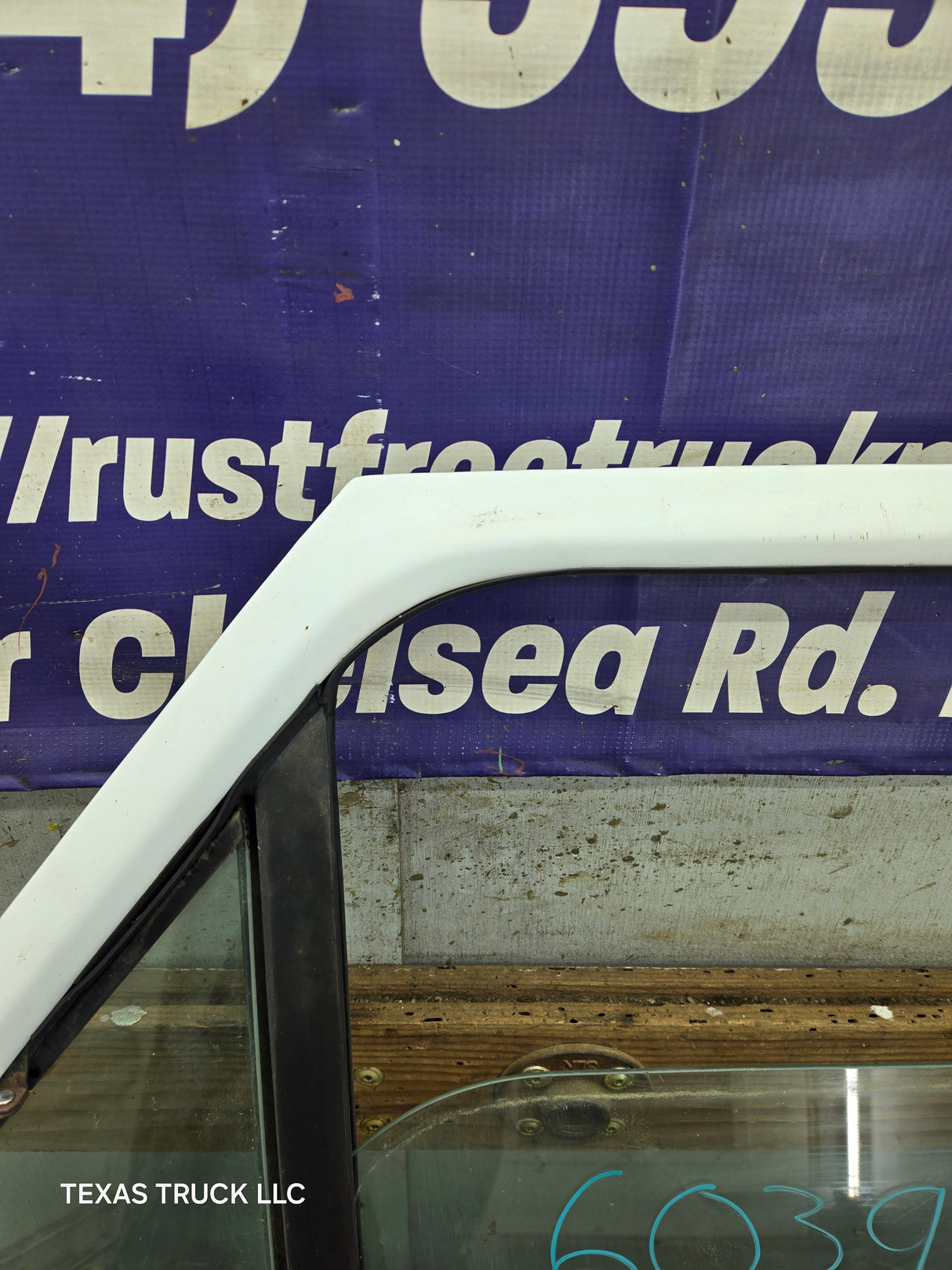 1987-1997 Ford F Series F250 F350 F450 F550 LH Driver Side Front Door