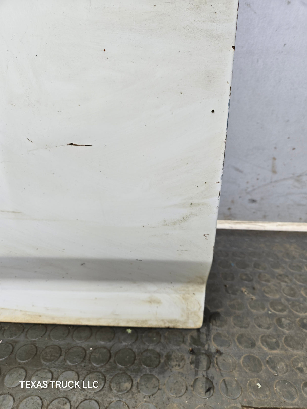 1987-1997 Ford F Series F250 F350 F450 F550 LH Driver Side Front Door