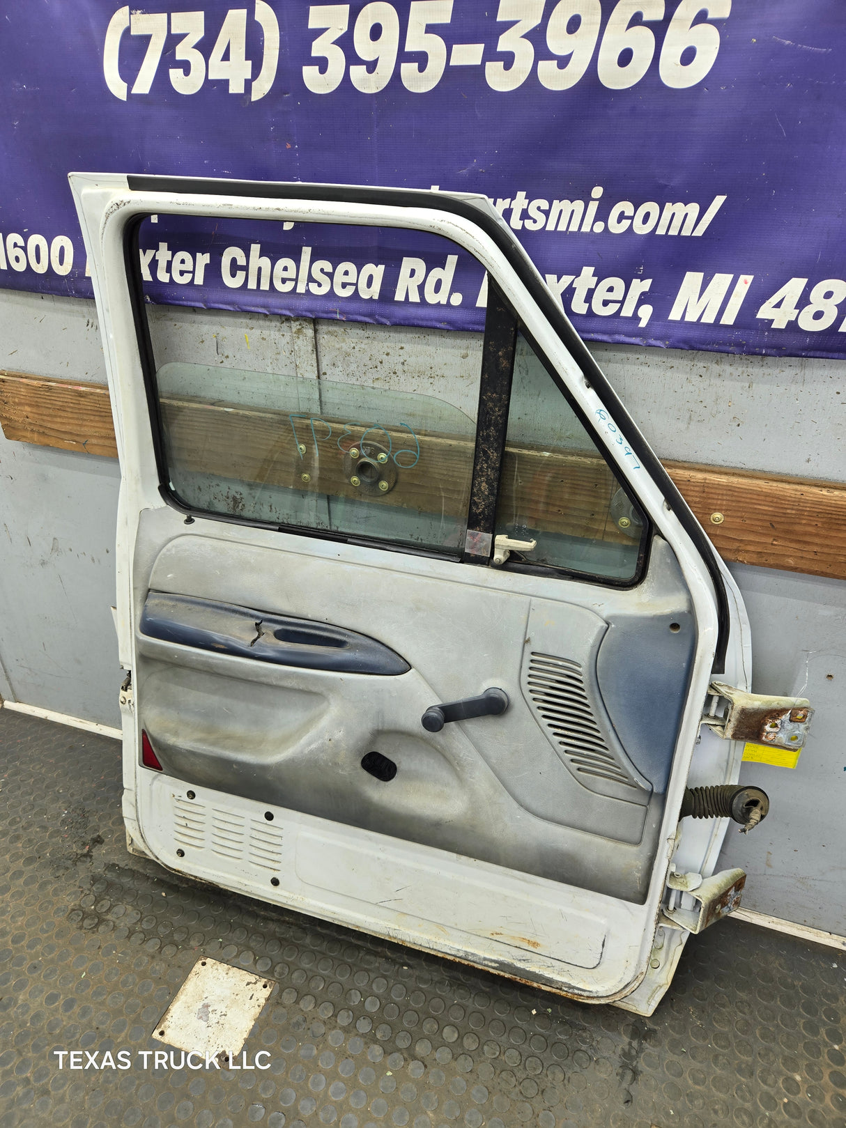 1987-1997 Ford F Series F250 F350 F450 F550 LH Driver Side Front Door
