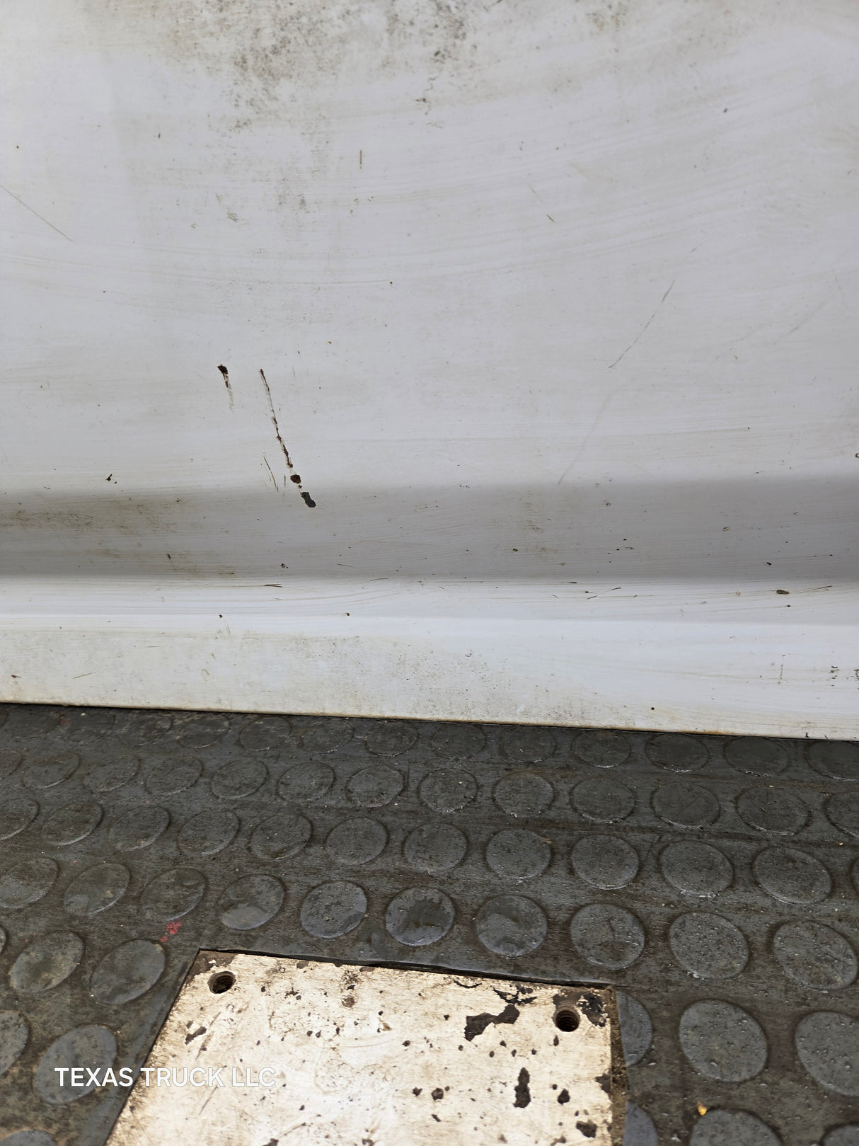 1987-1997 Ford F Series F250 F350 F450 F550 RH Passenger Side Front Door