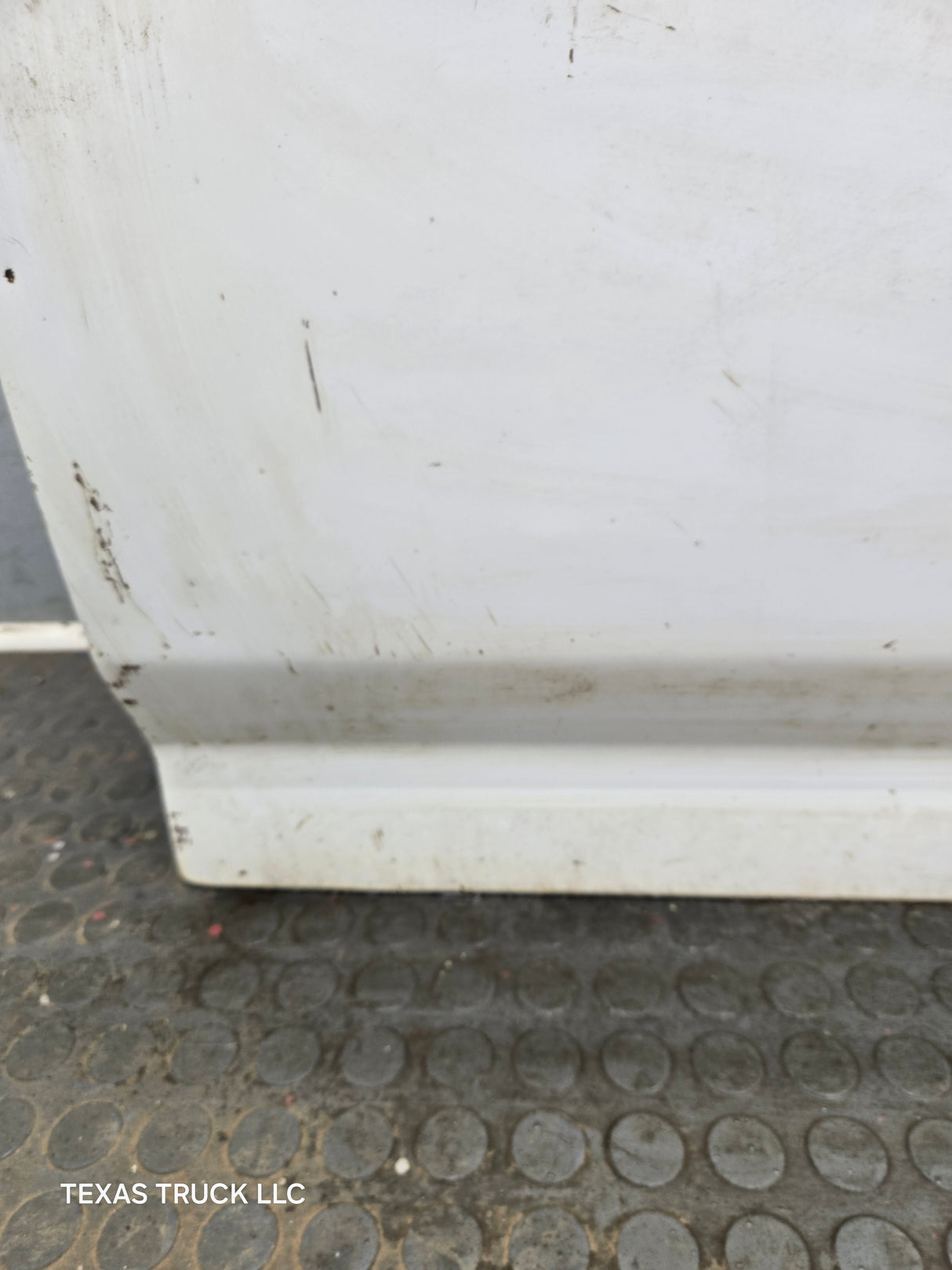 1987-1997 Ford F Series F250 F350 F450 F550 RH Passenger Side Front Door
