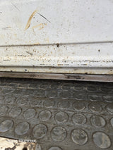 1987-1997 Ford F Series F250 F350 F450 F550 RH Passenger Side Front Door